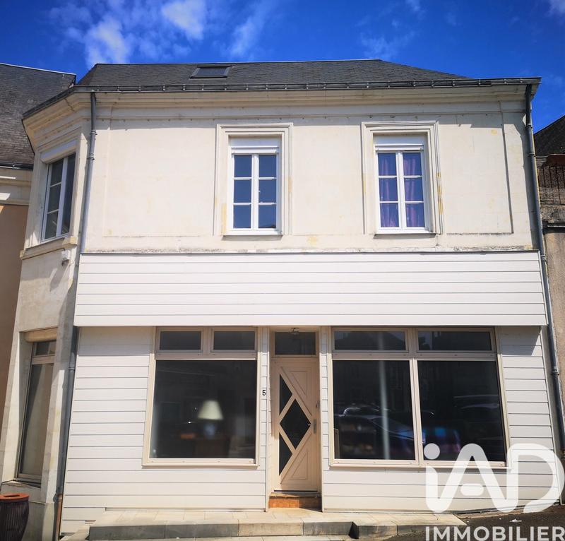 Maison - 240 m² - 10 pièces