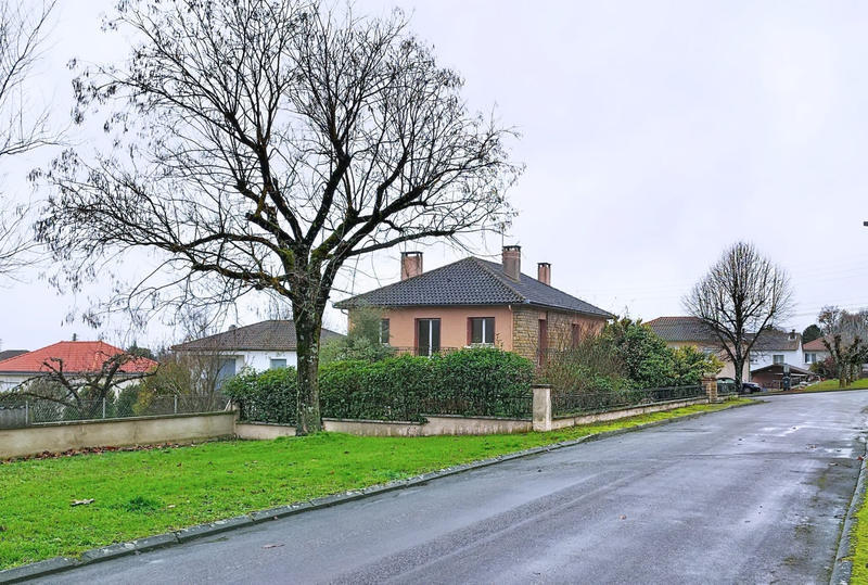 Maison - 132 m² - 8 pièces