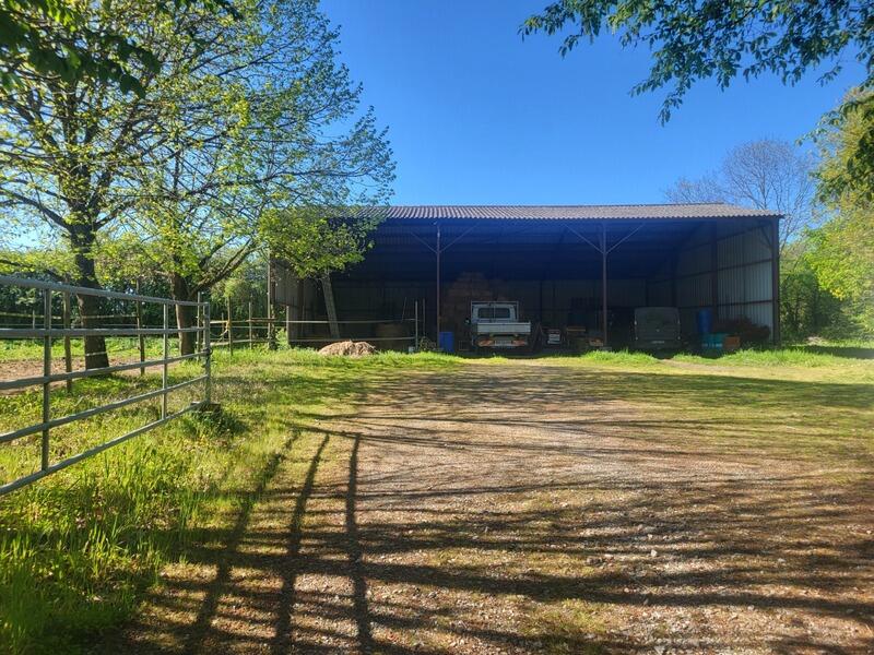 Propriété - 186 m² - 6 pièces