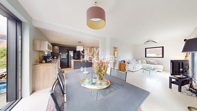 Maison - 100 m² - 5 pièces