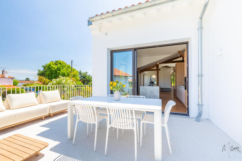 Maison - 187 m² - 7 pièces