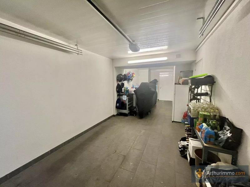 Maison - 200 m² - 7 pièces