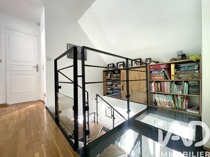 Maison - 190 m² - 9 pièces