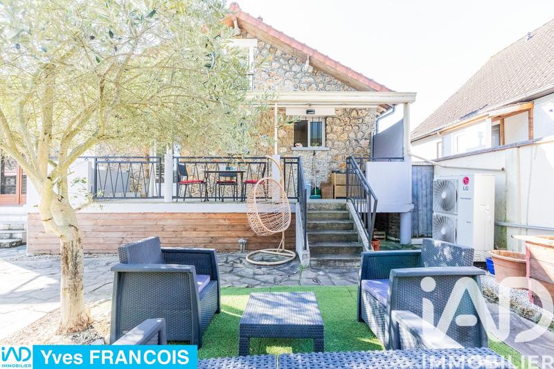 Maison - 98 m² - 5 pièces