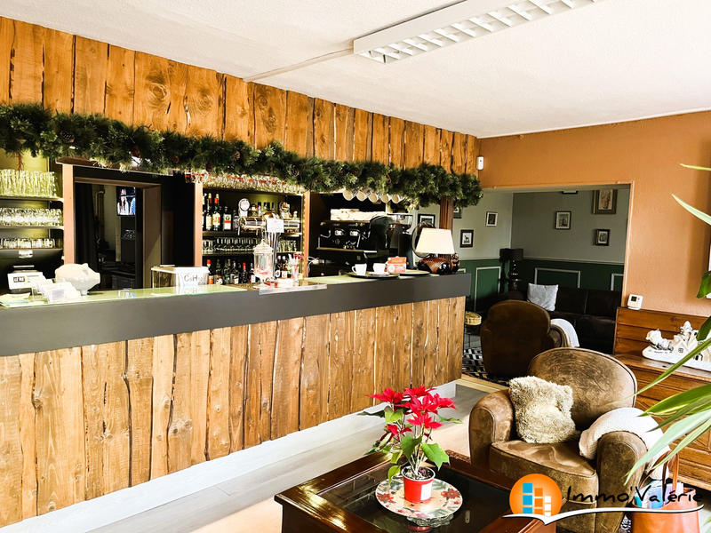 Local commercial - 255 m²