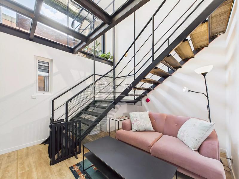 Loft - 86 m² - 4 pièces