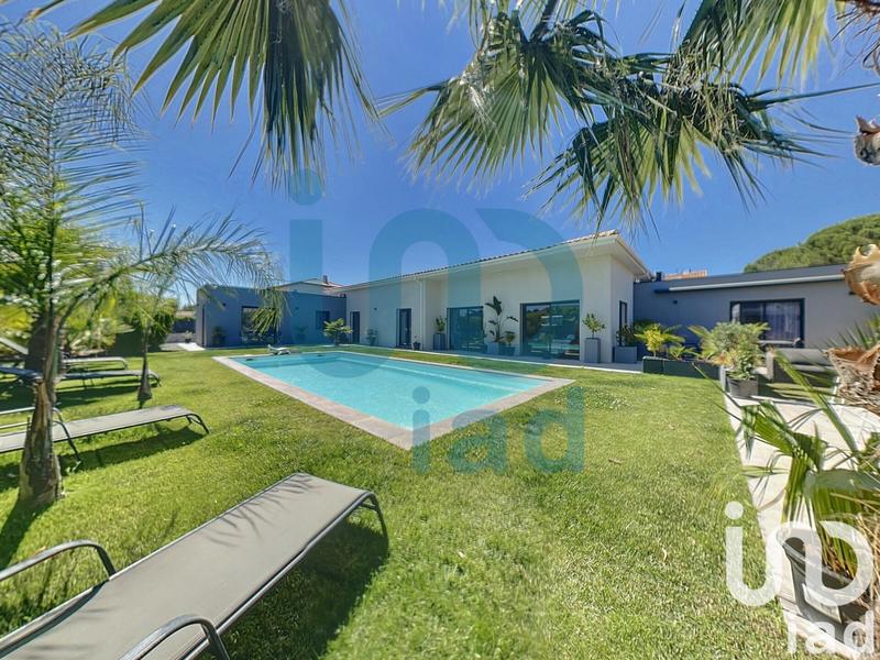 Maison de maîtres - 211 m² - 9 pièces