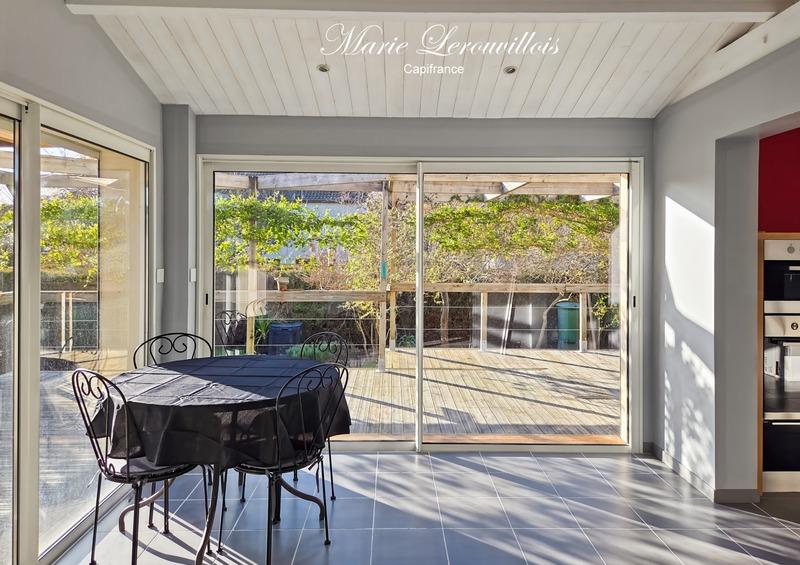 Maison - 152 m² - 8 pièces