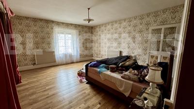 Maison ancienne - 167 m² - 8 pièces