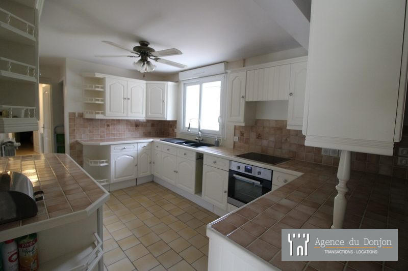 Maison ancienne - 250 m² - 9 pièces