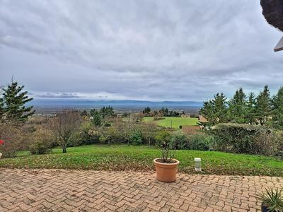 Maison - 152 m² - 6 pièces