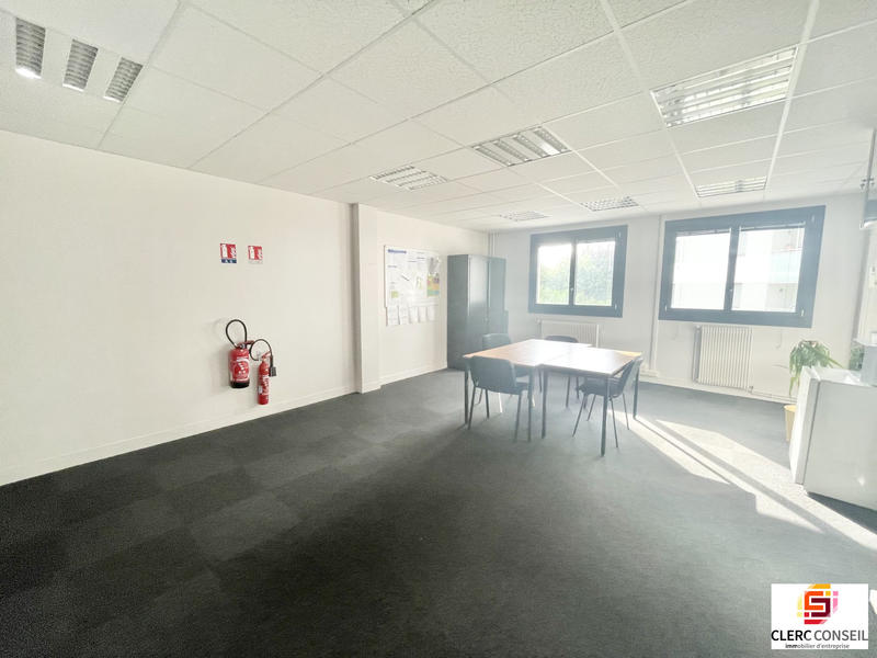 Bureau - 150 m²