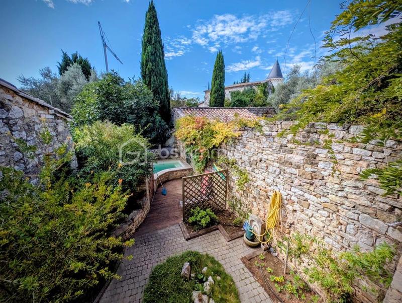 Maison en pierre - 186 m² - 6 pièces