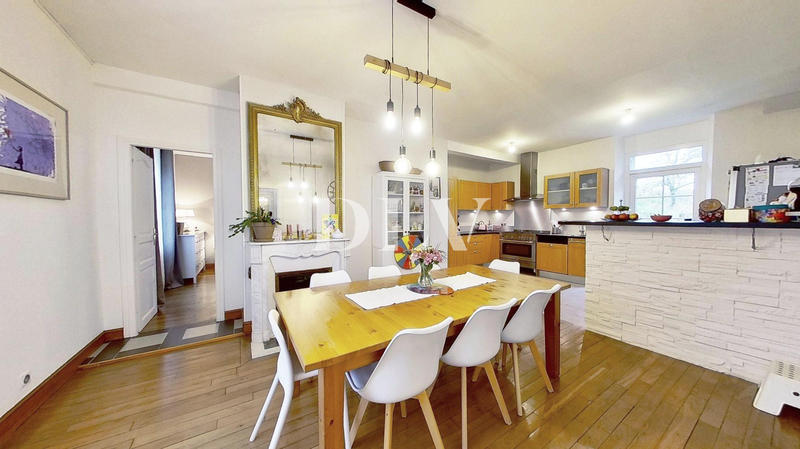 Maison ancienne - 197 m² - 7 pièces