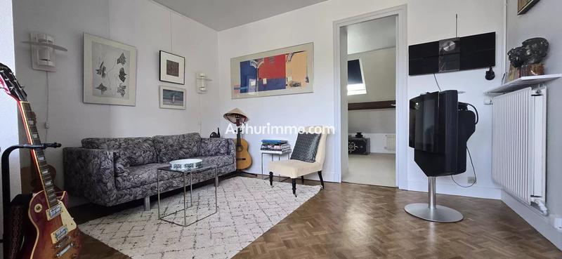 Maison - 200 m² - 6 pièces