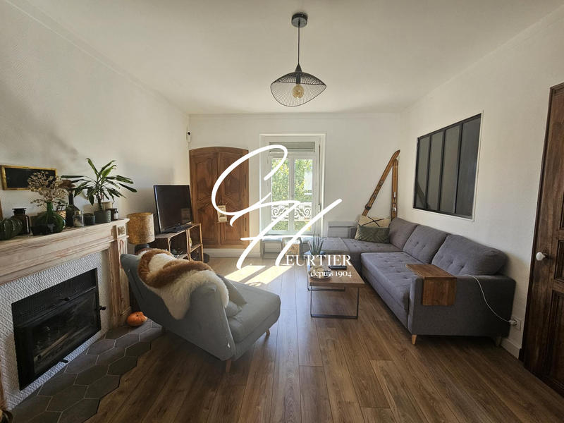 Appartement - 100 m² - 4 pièces