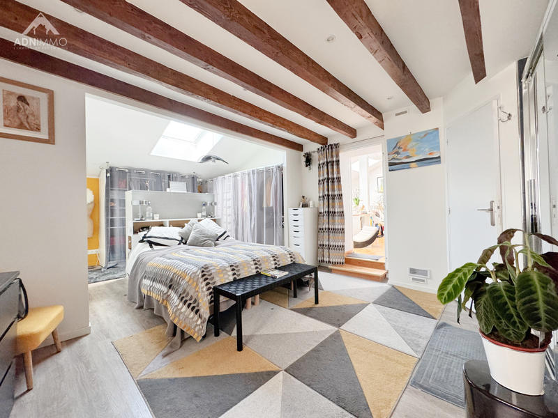 Maison - 198 m² - 5 pièces