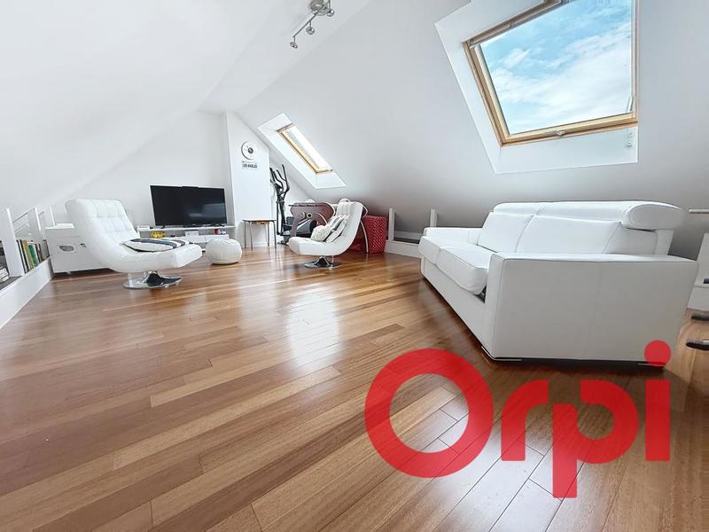 Maison - 175 m² - 6 pièces