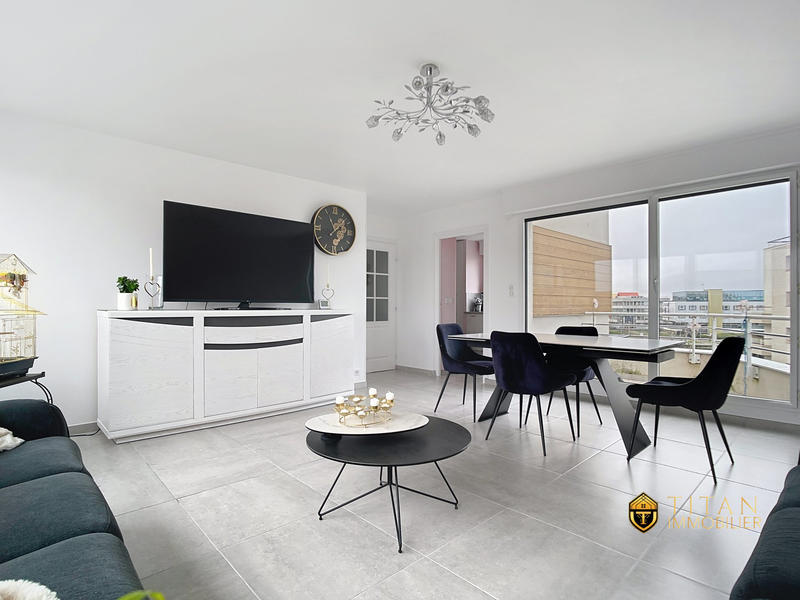 Appartement - 84 m² - 4 pièces