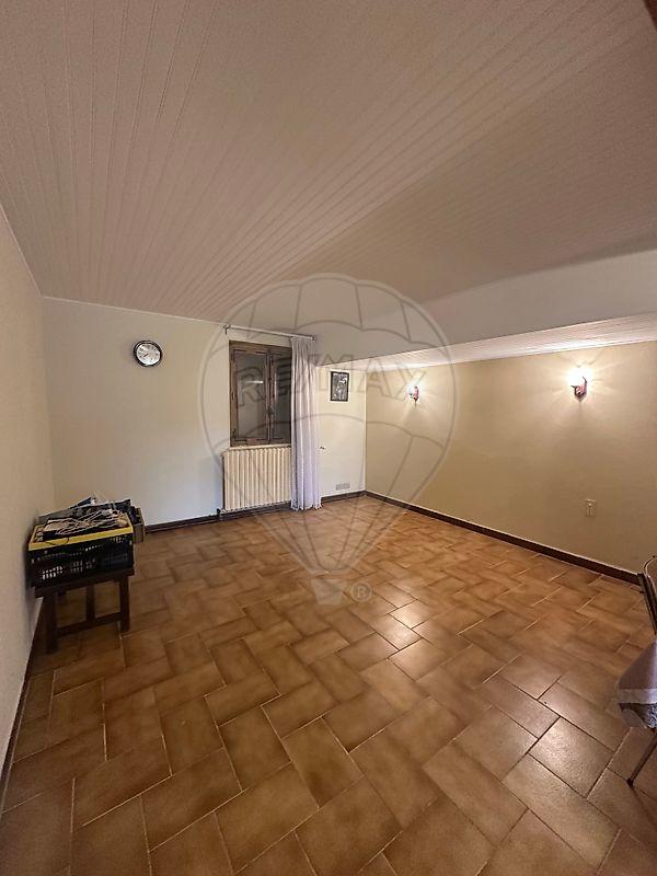 Moulin - 86 m² - 4 pièces