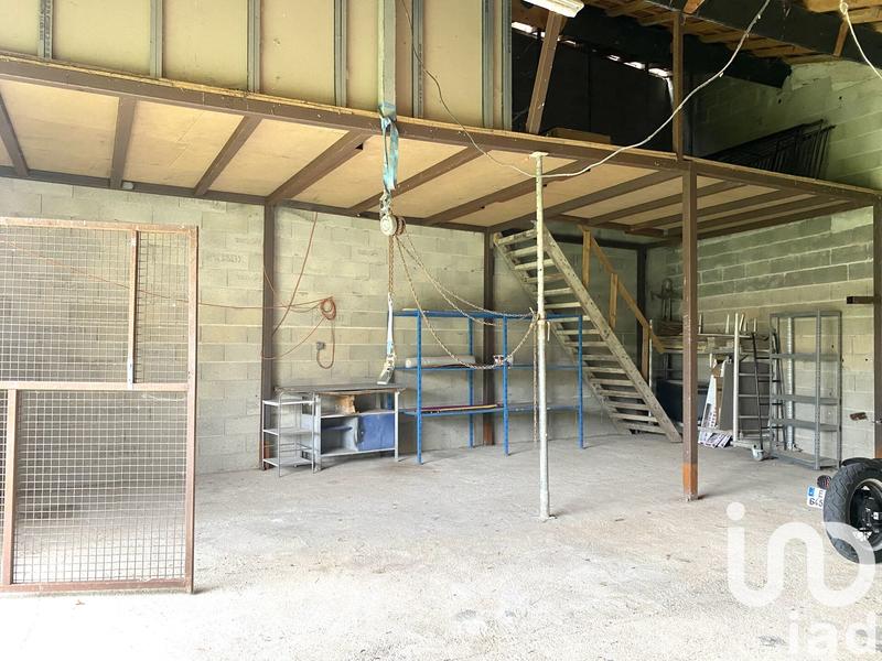 Maison - 250 m² - 11 pièces