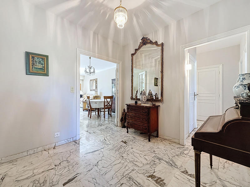 Appartement - 104 m² - 4 pièces