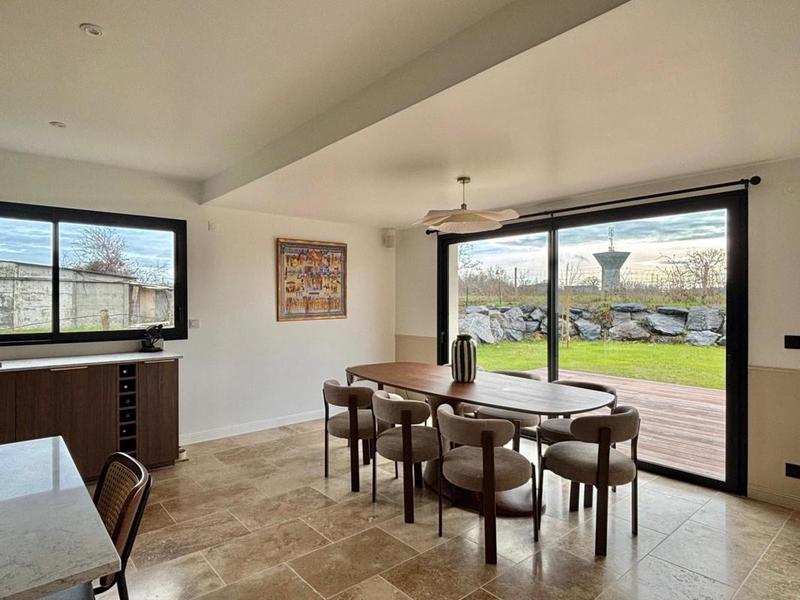 Maison - 163 m² - 4 pièces