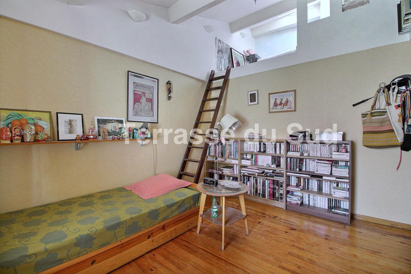 Appartement - 155 m² - 6 pièces