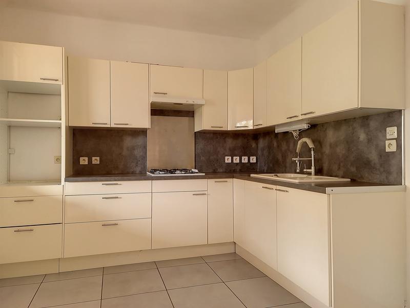 Maison traditionnelle - 88 m² - 4 pièces