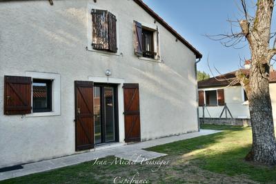 Maison - 250 m² - 8 pièces