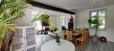 Maison - 140 m² - 4 pièces