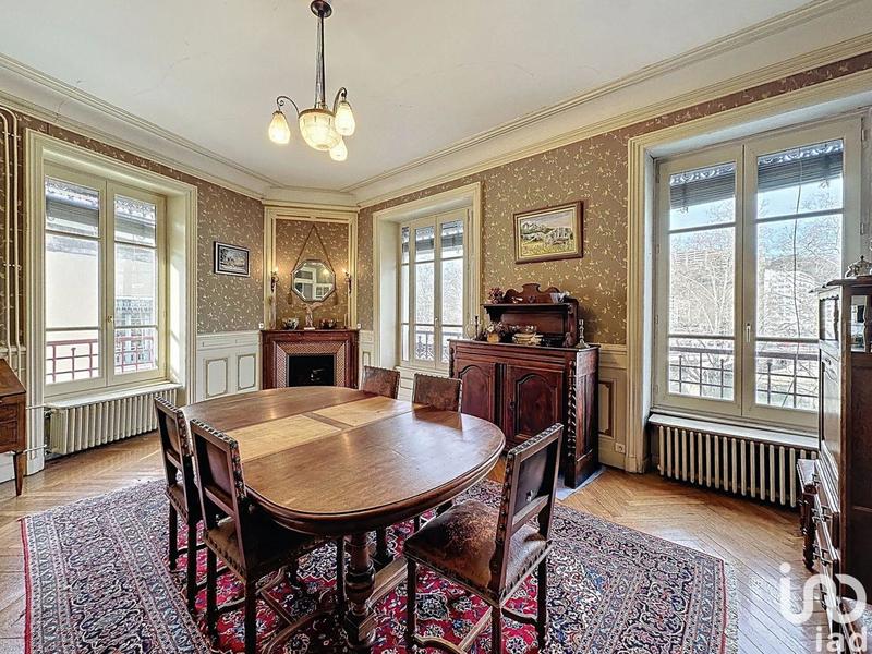 Local commercial - 212 m²