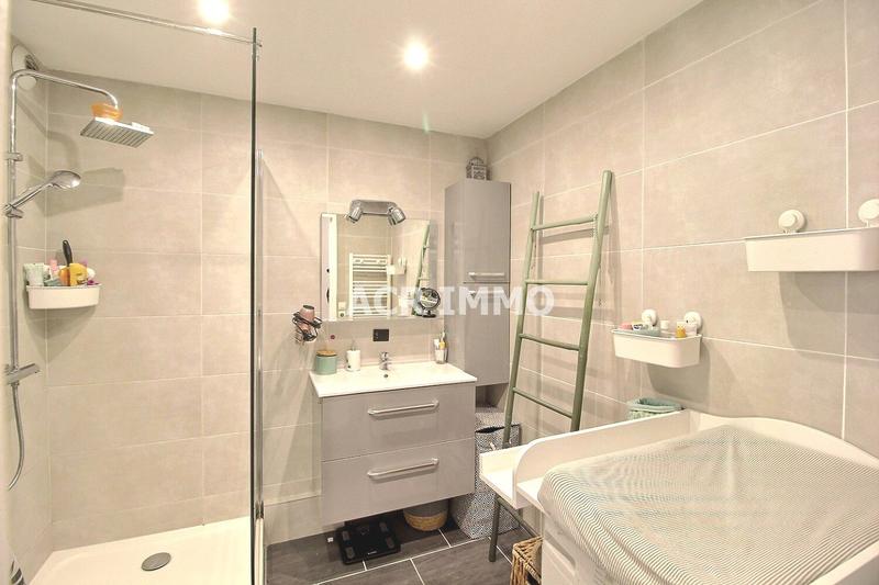 Appartement - 71 m² - 4 pièces