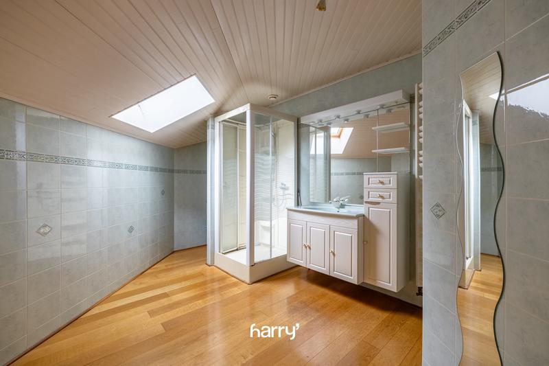 Maison contemporaine - 190 m² - 7 pièces