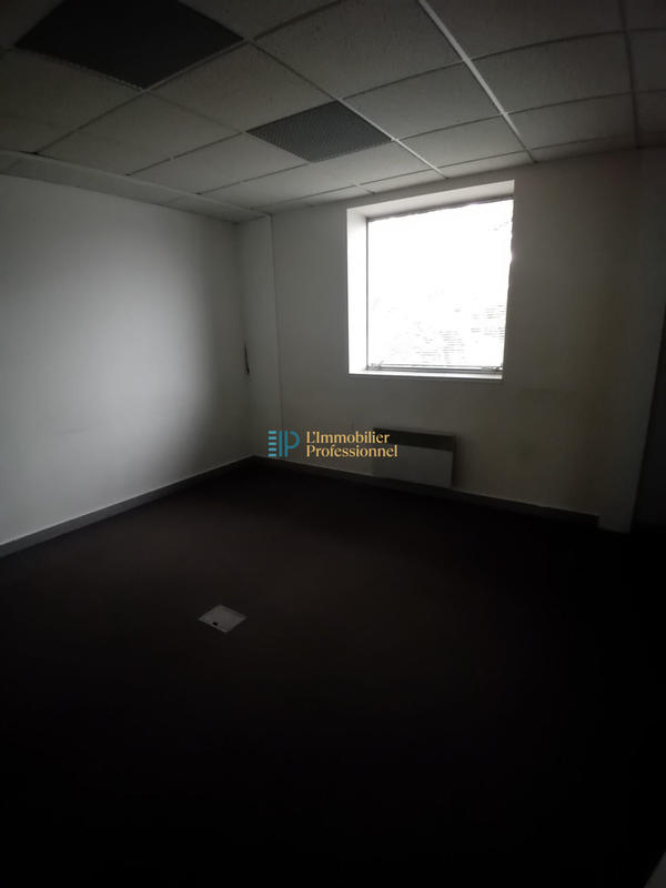 Bureau - 260 m² - 15 pièces