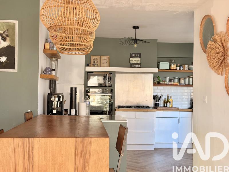 Maison - 180 m² - 7 pièces