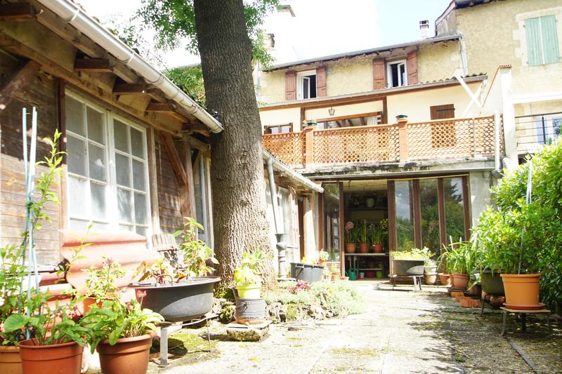 Viager - Maison de ville - 160 m² - 7 pièces