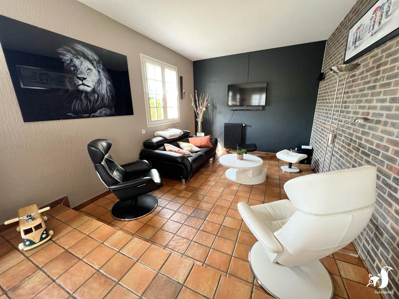 Maison - 140 m² - 9 pièces