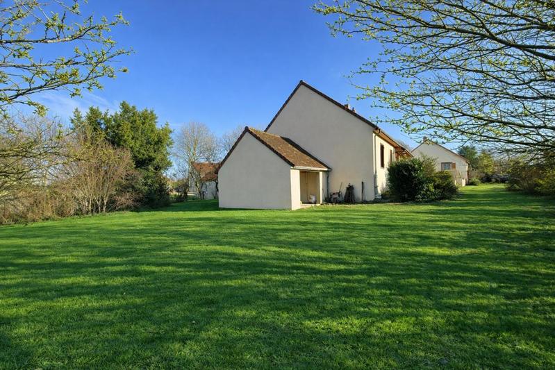 Pavillon - 90 m² - 5 pièces