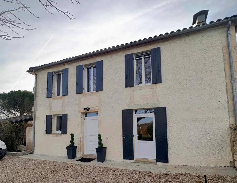 Maison en pierre - 254 m² - 7 pièces