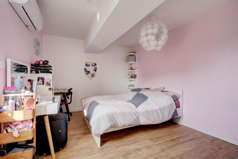 Maison - 222 m² - 5 pièces