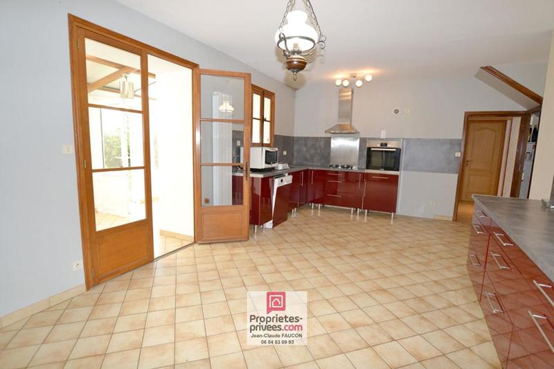 Maison - 141 m² - 6 pièces