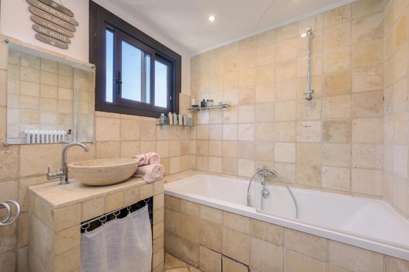 Maison - 166 m² - 5 pièces