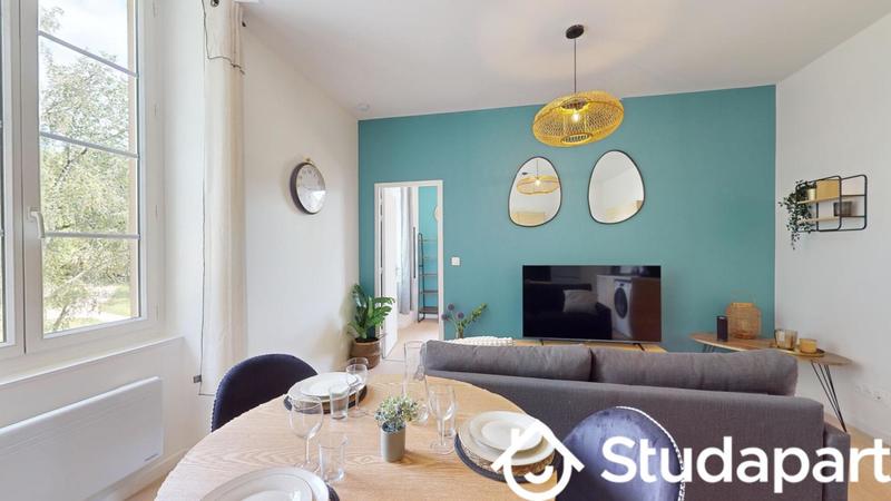 Chambre - 9 m² - 1 pièce