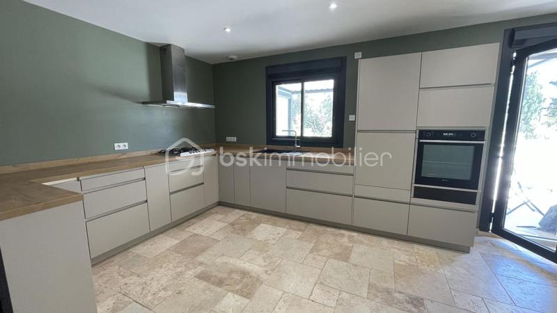 Demeure - 160 m² - 4 pièces