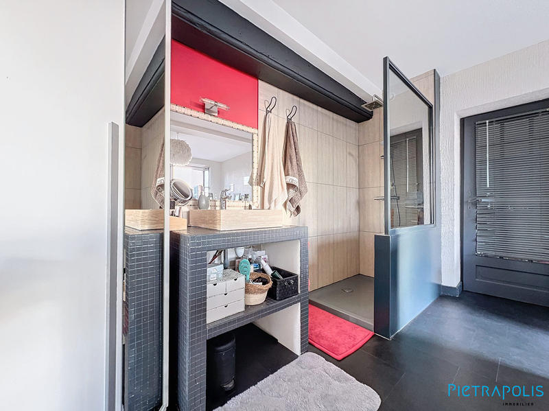 Appartement - 132 m² - 6 pièces