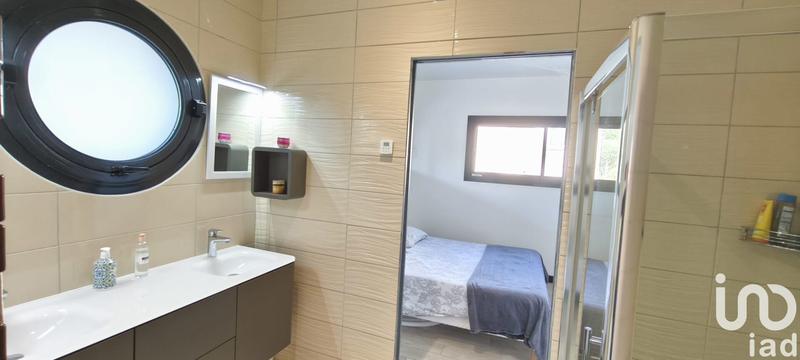 Maison - 202 m² - 5 pièces