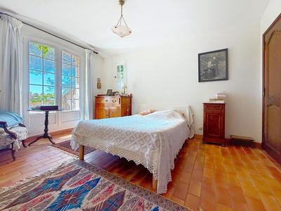 Maison - 177 m² - 7 pièces