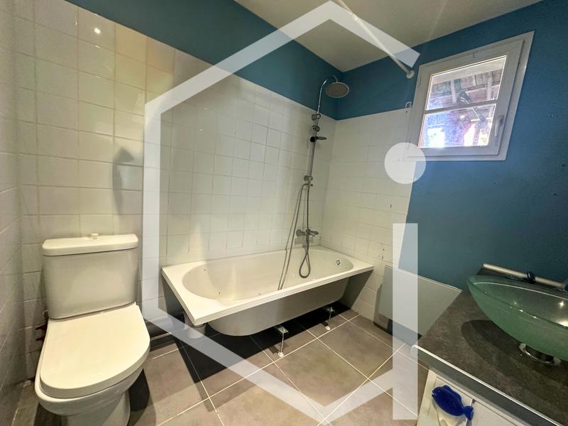 Maison - 103 m² - 4 pièces