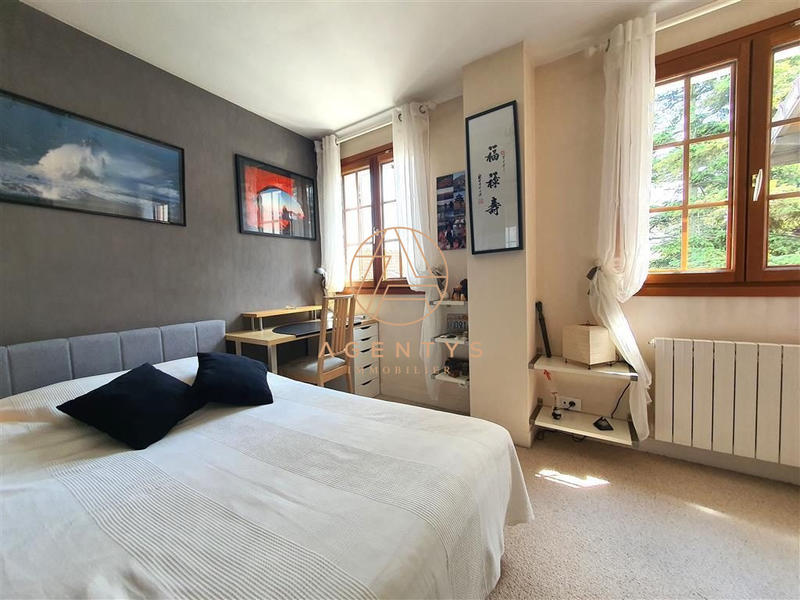 Maison contemporaine - 97 m² - 6 pièces